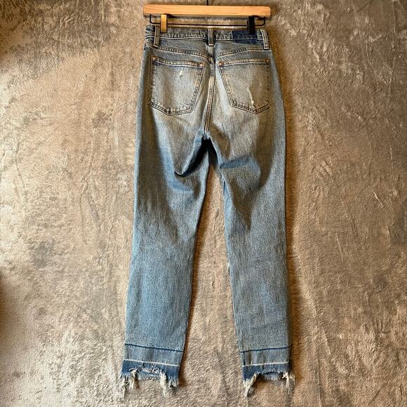 Abercrombie & Fitch High Rise Mom Jeans Size 26 Regular Distressed - Picture 5 of 8